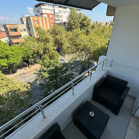 In Central شكودر