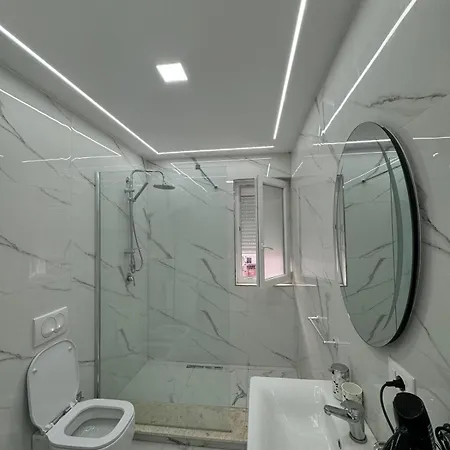 Apartment In Central *